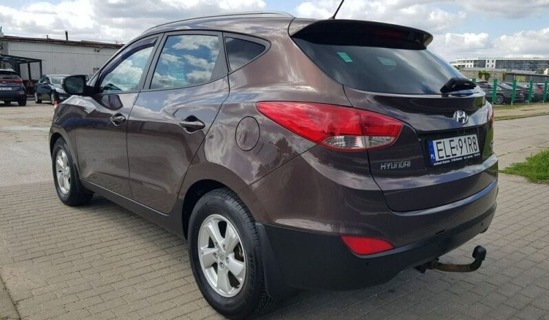 Hyundai ix35 | FWD (przód) | Manualna | 116 KM | Brązowy full