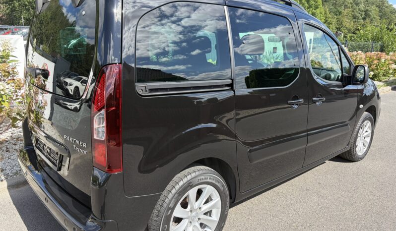 Peugeot Partner | FWD (przód) | Manualna | 120 KM | Czarny full