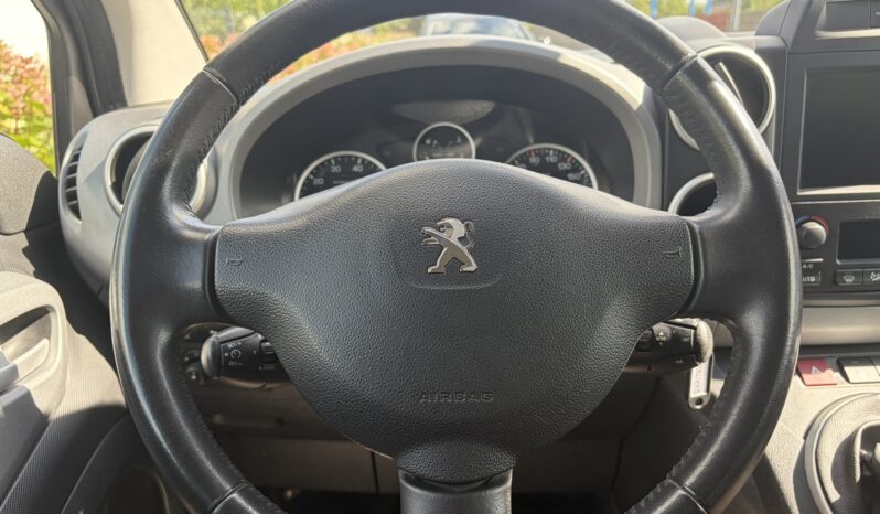 Peugeot Partner | FWD (przód) | Manualna | 120 KM | Czarny full