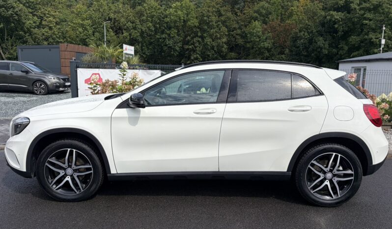 Mercedes-Benz  | FWD (przód) | Manualna | 156 KM | Biały full