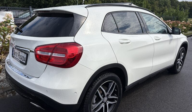 Mercedes-Benz  | FWD (przód) | Manualna | 156 KM | Biały full