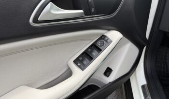 Mercedes-Benz  | FWD (przód) | Manualna | 156 KM | Biały full