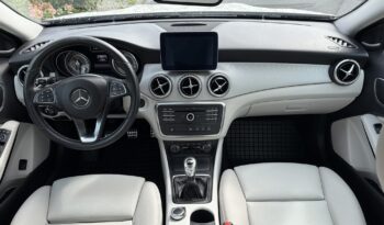 Mercedes-Benz  | FWD (przód) | Manualna | 156 KM | Biały full