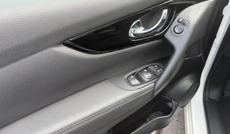 Nissan Qashqai | FWD (przód) | Manualna | 140 KM | Biały full