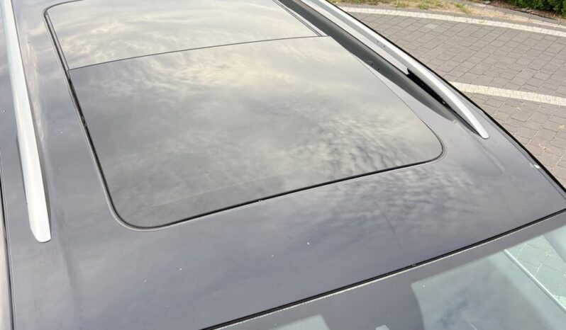 Seat   Alhambra    150 KM    Automatyczna    FWD (przód)    Czarny full