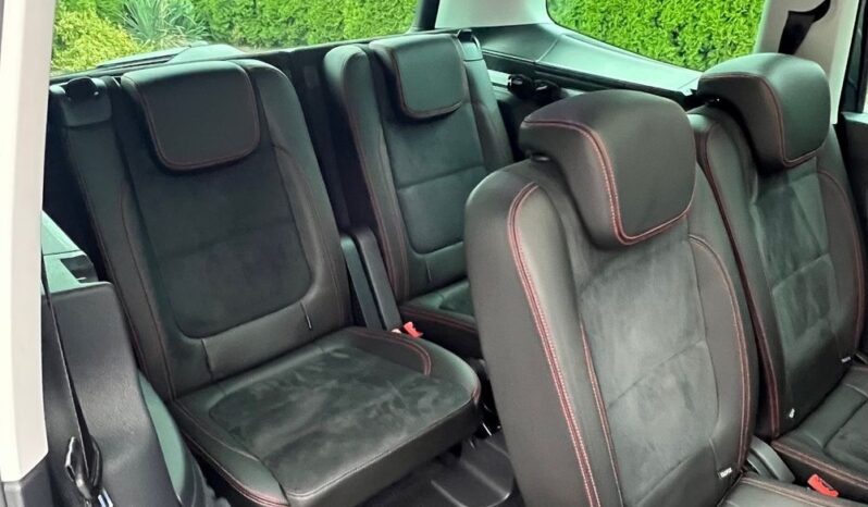 Seat   Alhambra    150 KM    Automatyczna    FWD (przód)    Czarny full