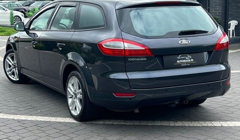 Ford   Mondeo    145 KM    Manualna    FWD (przód)    Szary full