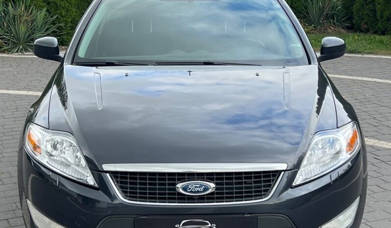 Ford   Mondeo    145 KM    Manualna    FWD (przód)    Szary full