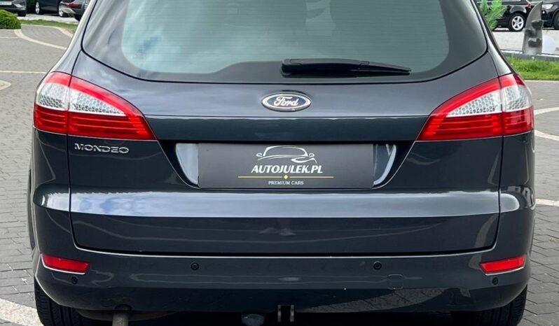 Ford   Mondeo    145 KM    Manualna    FWD (przód)    Szary full