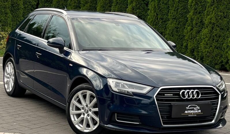 Audi   A3 Sportback    184 KM    Automatyczna    4×4 (stały)    Niebieski full