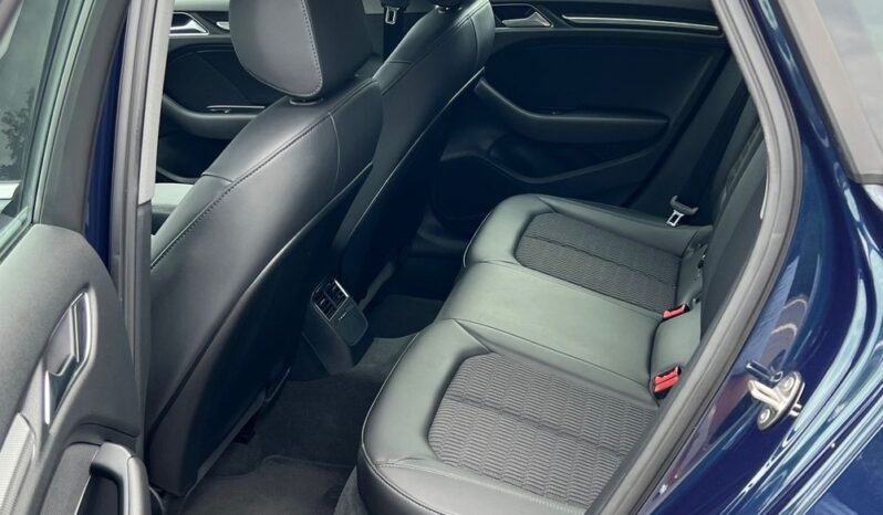 Audi   A3 Sportback    184 KM    Automatyczna    4×4 (stały)    Niebieski full