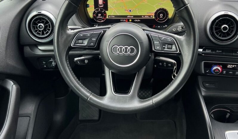 Audi   A3 Sportback    184 KM    Automatyczna    4×4 (stały)    Niebieski full