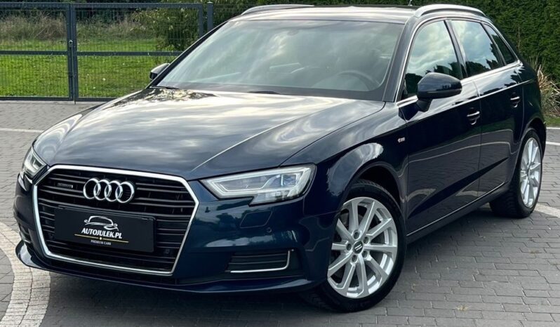 Audi   A3 Sportback    184 KM    Automatyczna    4×4 (stały)    Niebieski full