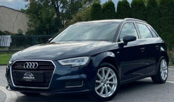 Audi   A3 Sportback    184 KM    Automatyczna    4×4 (stały)    Niebieski full