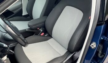 Seat   Ibiza    86 KM    Manualna    FWD (przód)    Niebieski full