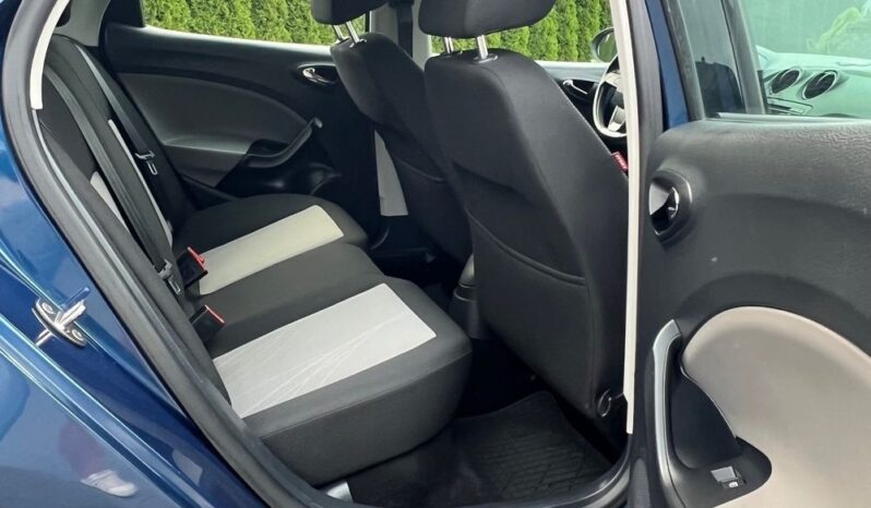 Seat   Ibiza    86 KM    Manualna    FWD (przód)    Niebieski full