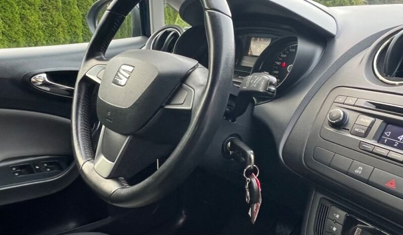 Seat   Ibiza    86 KM    Manualna    FWD (przód)    Niebieski full