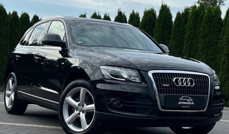 Audi   Q5    170 Km    Automatyczna    4X4 (Stały)    Czarny