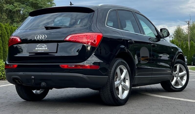 Audi   Q5    170 KM    Automatyczna    4×4 (stały)    Czarny full