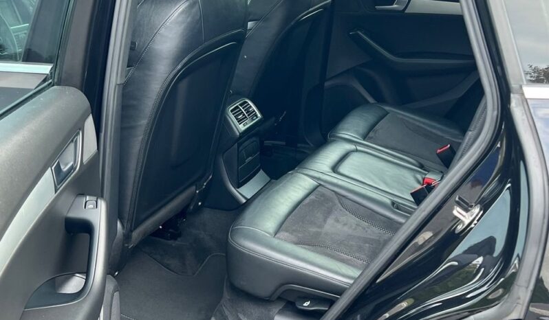 Audi   Q5    170 KM    Automatyczna    4×4 (stały)    Czarny full