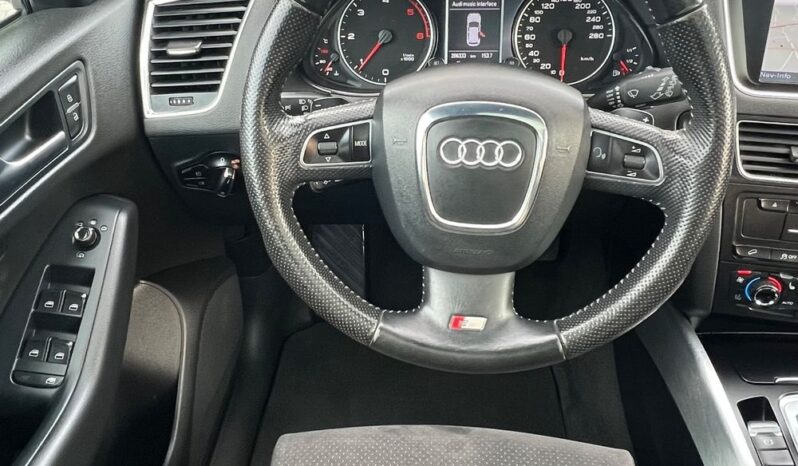 Audi   Q5    170 KM    Automatyczna    4×4 (stały)    Czarny full