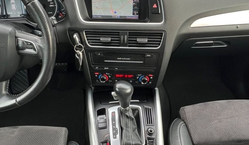 Audi   Q5    170 KM    Automatyczna    4×4 (stały)    Czarny full