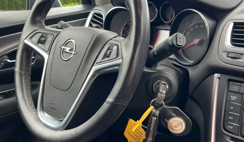 Opel   Mokka    140 KM    Manualna    FWD (przód)    Czarny full
