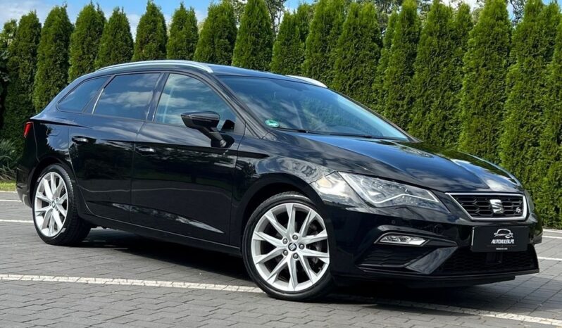 Seat   Leon    150 KM    Automatyczna    FWD (przód)    Czarny full