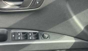 Seat   Leon    150 KM    Automatyczna    FWD (przód)    Czarny full