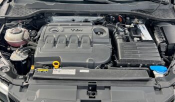 Seat   Leon    150 KM    Automatyczna    FWD (przód)    Czarny full