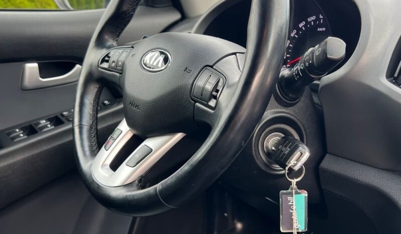 Kia   Sportage    115 KM    Manualna    FWD (przód)    Biały full