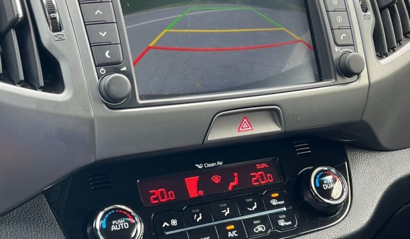 Kia   Sportage    115 KM    Manualna    FWD (przód)    Biały full