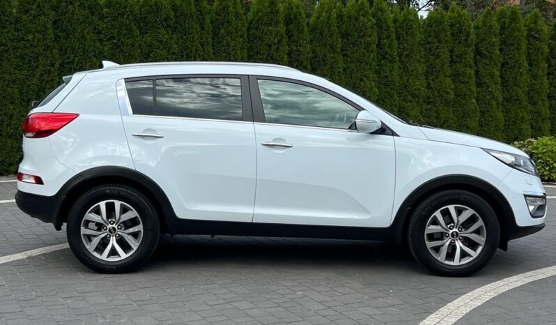 Kia   Sportage    115 KM    Manualna    FWD (przód)    Biały full