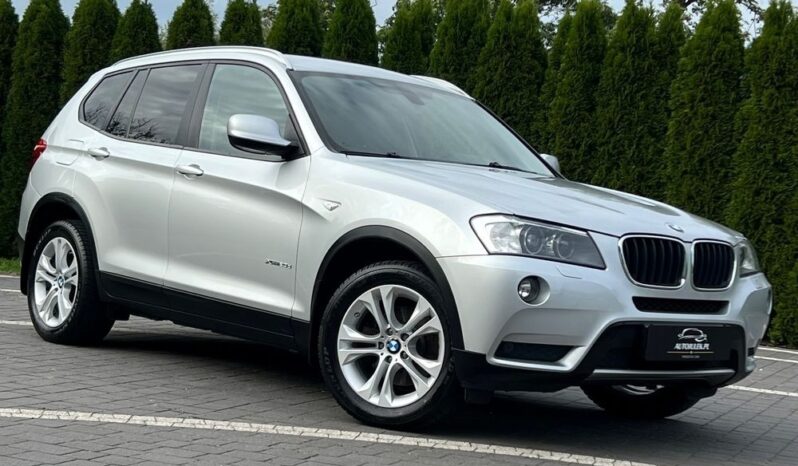 BMW   X3    184 KM    Automatyczna    4×4 (stały)    Srebrny full