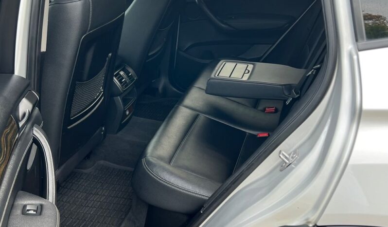 BMW   X3    184 KM    Automatyczna    4×4 (stały)    Srebrny full
