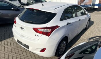 Hyundai i30 | FWD (przód) | Manualna | 99 KM | Biały full