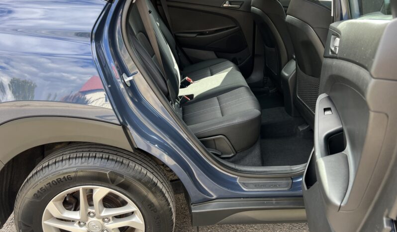 Hyundai Tucson | FWD (przód) | Manualna | 132 KM | Niebieski full