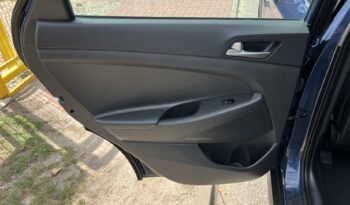 Hyundai Tucson | FWD (przód) | Manualna | 132 KM | Niebieski full