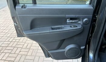 Jeep Cherokee | 4×4 (doł. ręcznie) | Automatyczna | 200 KM | Szary full