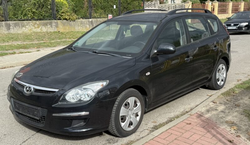 Hyundai i30 | FWD (przód) | Manualna | 109 KM | Czarny full