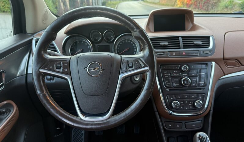 Opel Mokka | 4×4 (stały) | Manualna | 140 KM | Brązowy full
