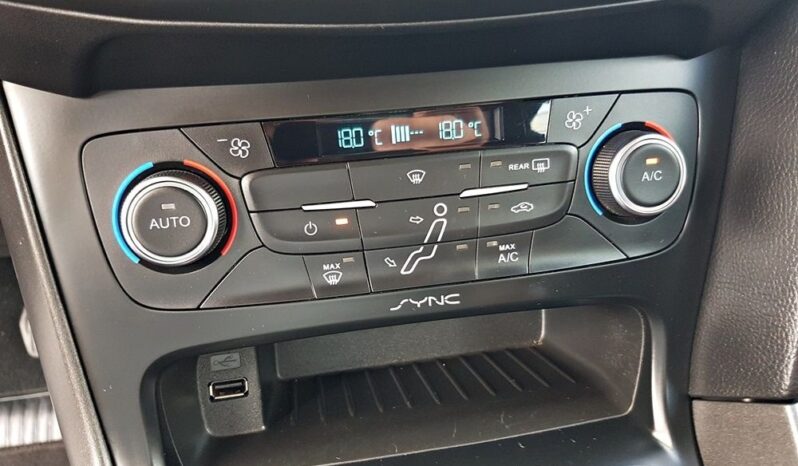 Ford Focus | FWD (przód) | Manualna | 125 KM | Czarny full