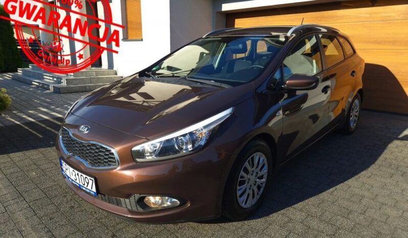Kia Ceed | Fwd (Przód) | Manualna | 135 Km | Brązowy