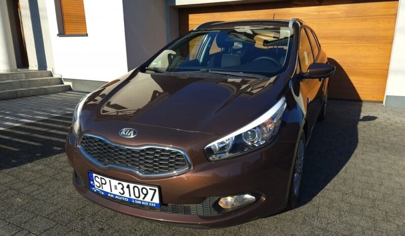 Kia Ceed | FWD (przód) | Manualna | 135 KM | Brązowy full