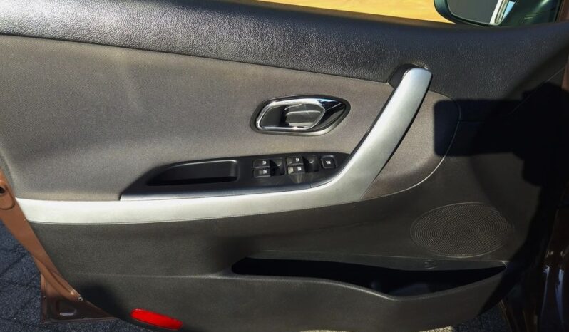 Kia Ceed | FWD (przód) | Manualna | 135 KM | Brązowy full