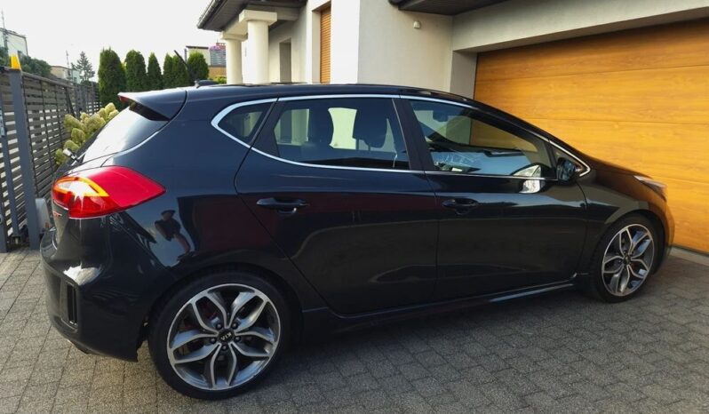 Kia Ceed | FWD (przód) | Manualna | 204 KM | Czarny full
