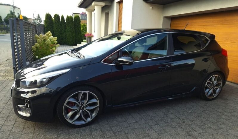 Kia Ceed | FWD (przód) | Manualna | 204 KM | Czarny full