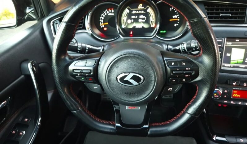 Kia Ceed | FWD (przód) | Manualna | 204 KM | Czarny full