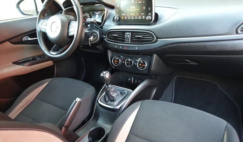 Fiat Tipo | FWD (przód) | Manualna | 120 KM | Biały full