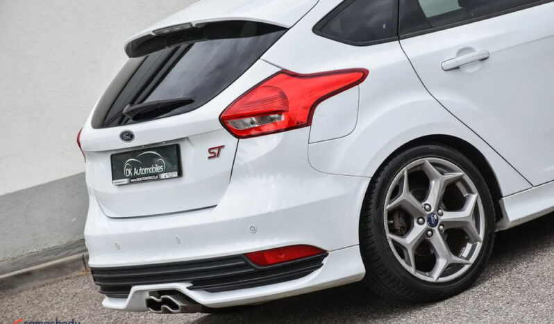 Ford Focus | FWD (przód) | Manualna | 250 KM | Biały full